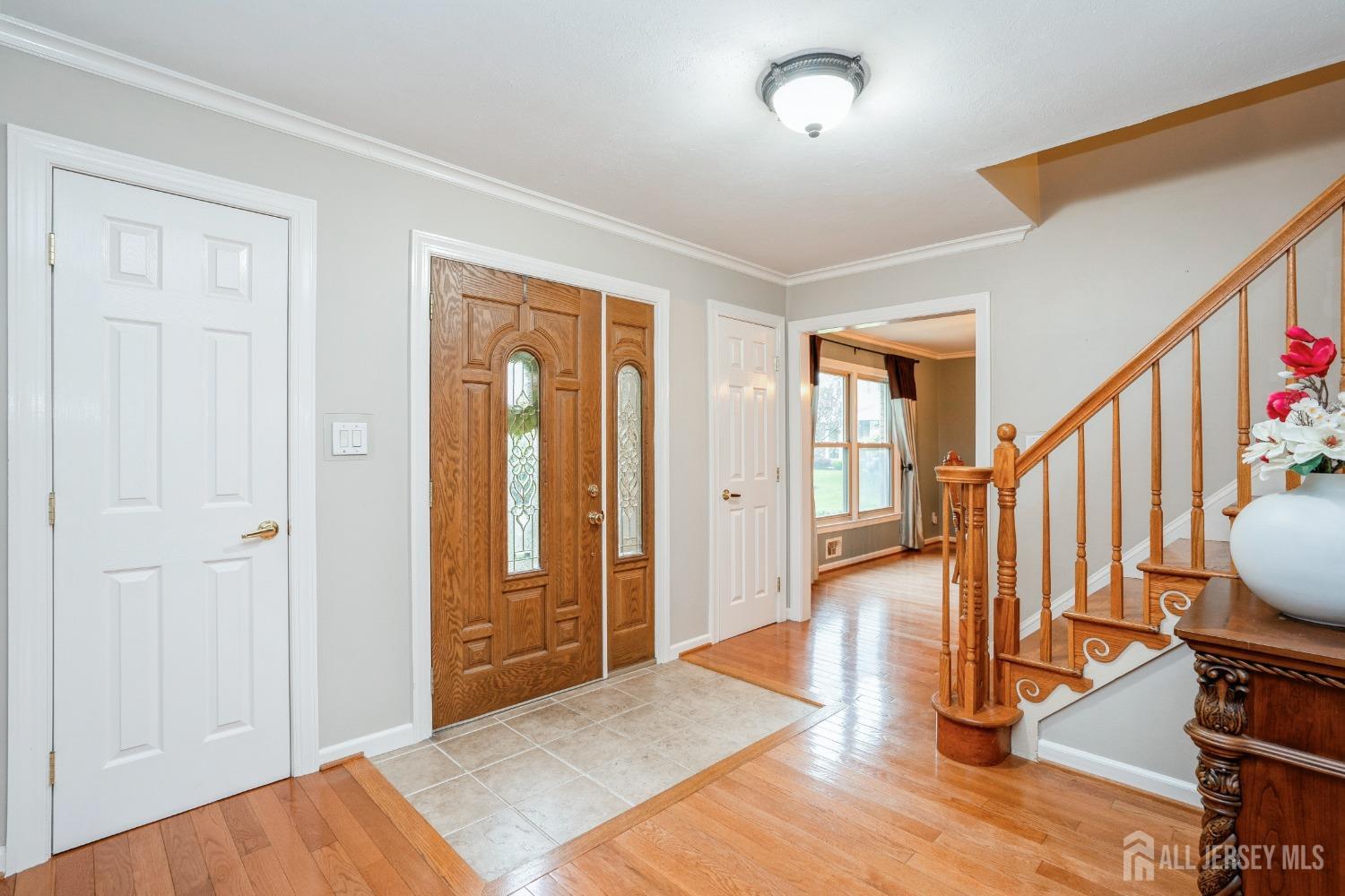 8 Appletree Lane, East Brunswick, New Jersey image 2