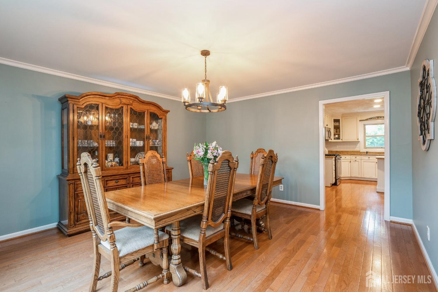 8 Appletree Lane, East Brunswick, New Jersey image 7