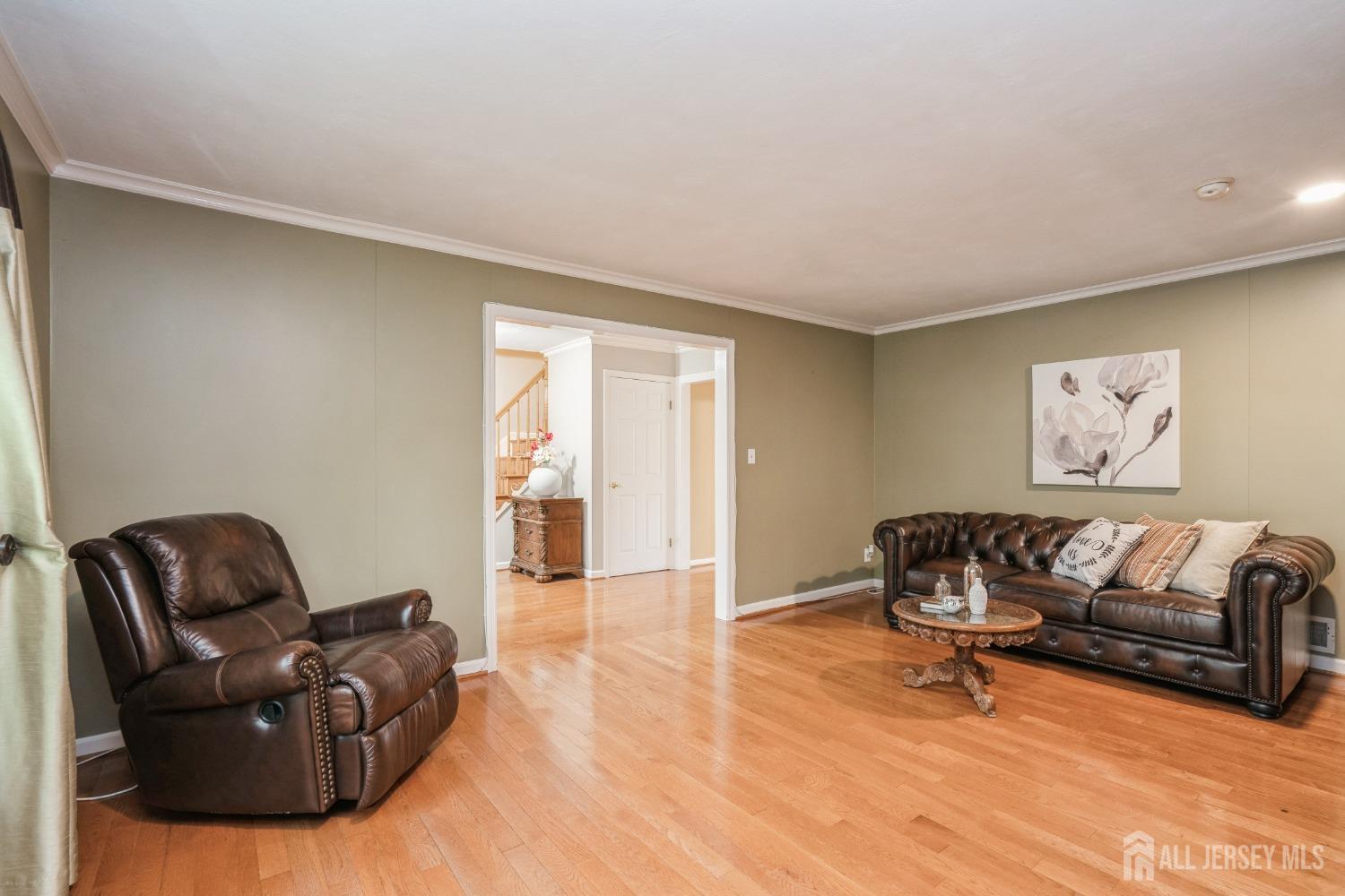 8 Appletree Lane, East Brunswick, New Jersey image 6