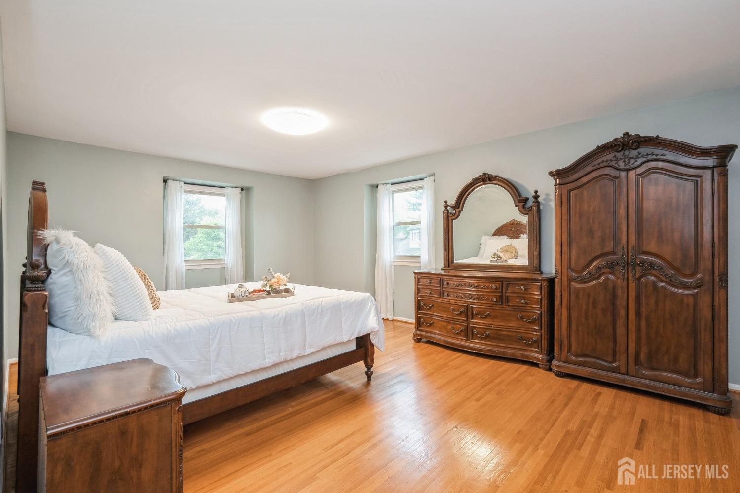 8 Appletree Lane, East Brunswick, New Jersey image 17