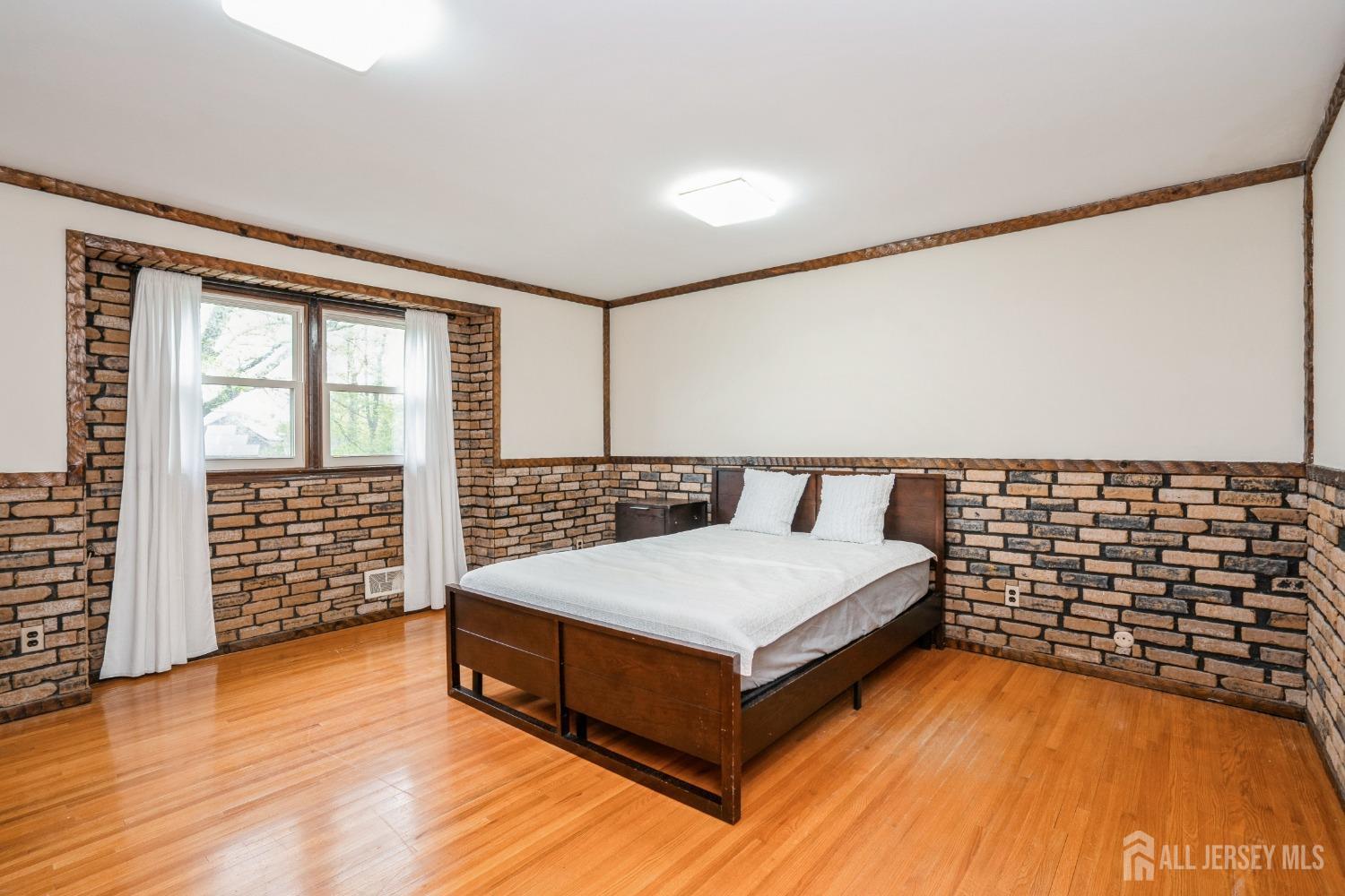 8 Appletree Lane, East Brunswick, New Jersey image 21