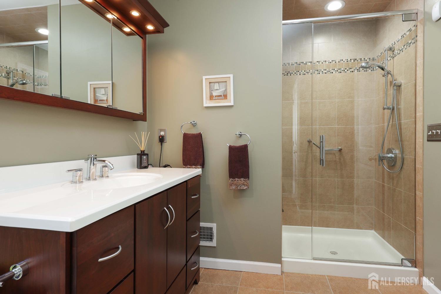 12 Glouceter Court, East Brunswick, New Jersey image 25