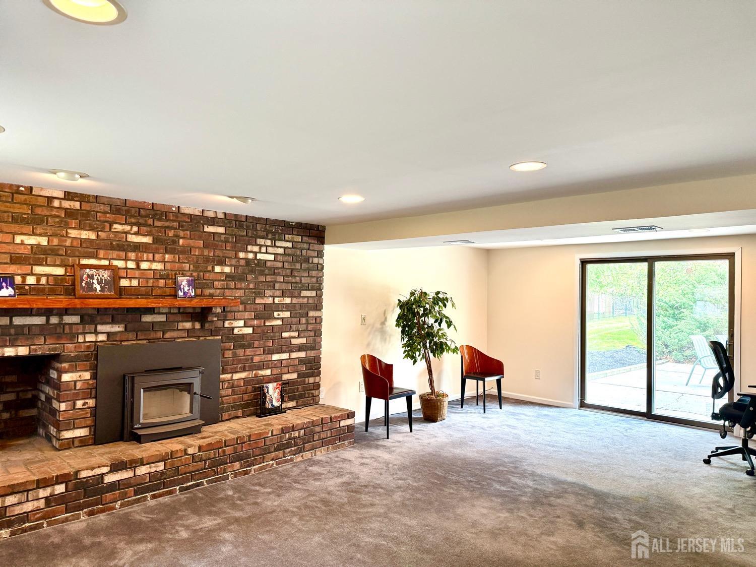 65 River Drive, Marlboro, New Jersey image 25