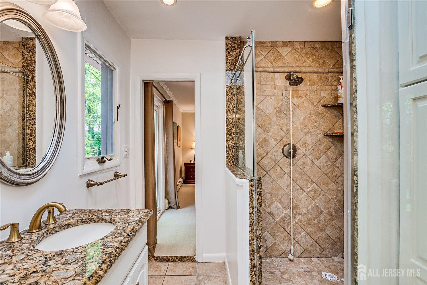9 NW Fielding Place, Edison, New Jersey image 30
