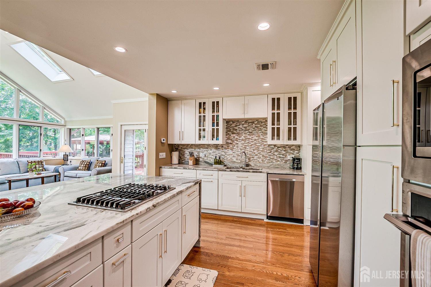 9 NW Fielding Place, Edison, New Jersey image 22