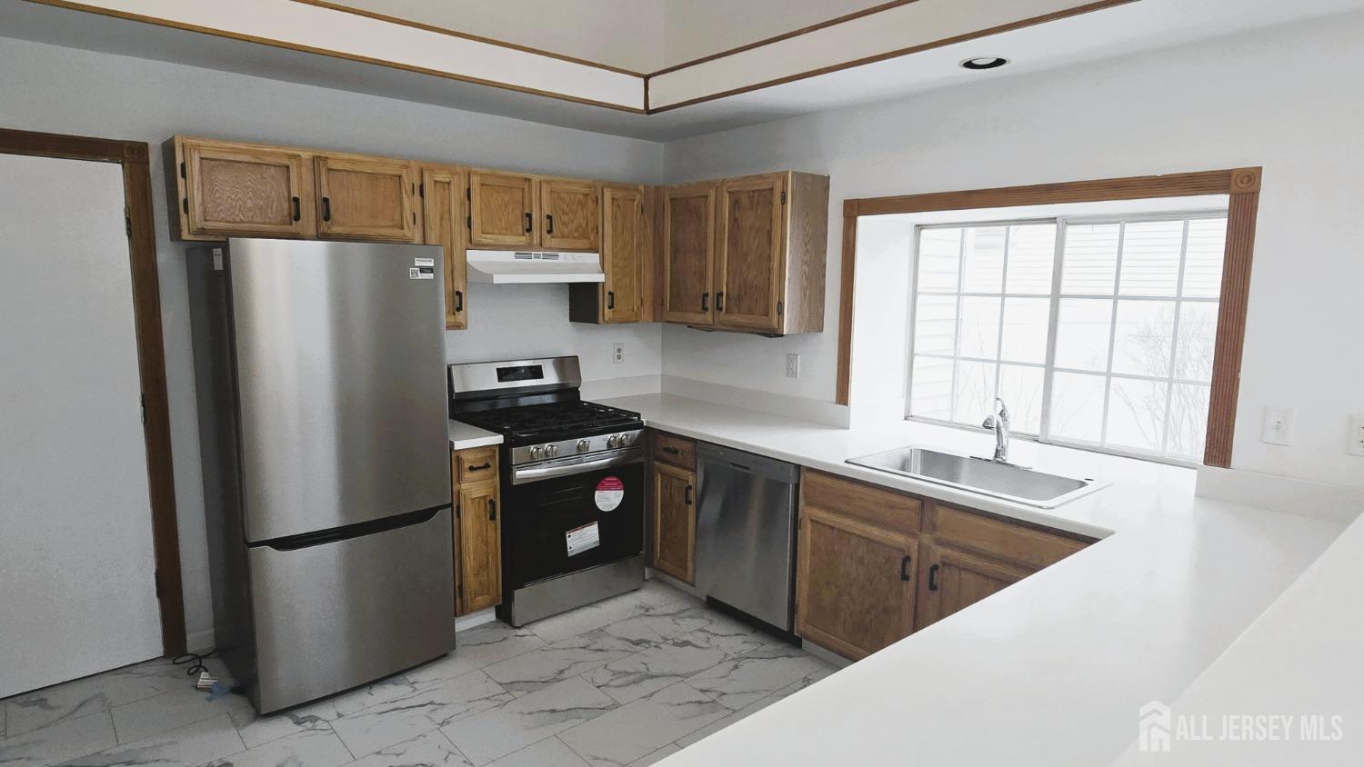 86 Canal Street, Sayreville, New Jersey image 12