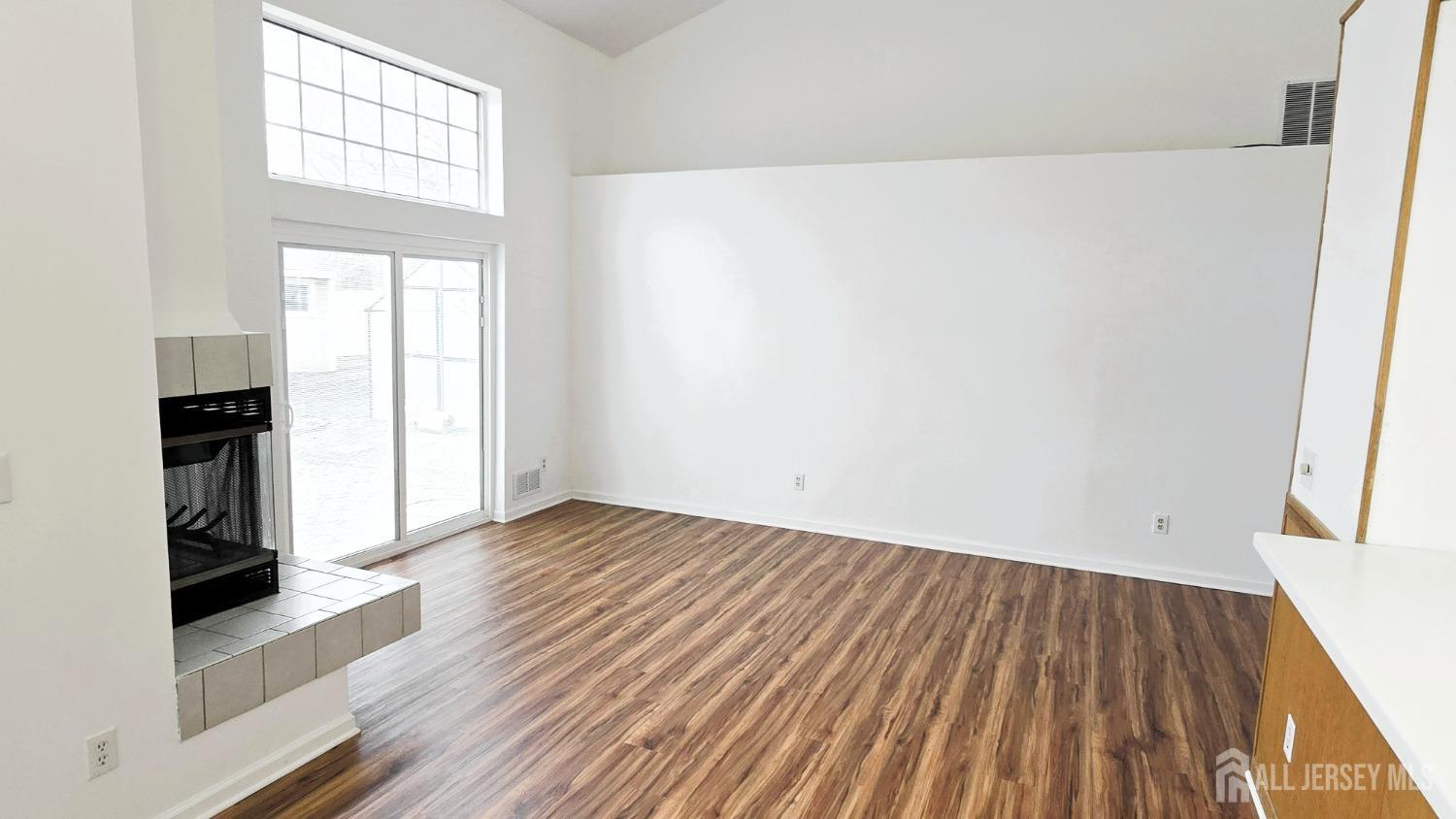 86 Canal Street, Sayreville, New Jersey image 3