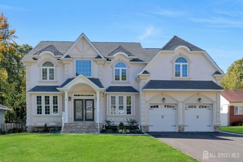 Homes For Sale - 21 King Street<br/> Edison, NJ 08820