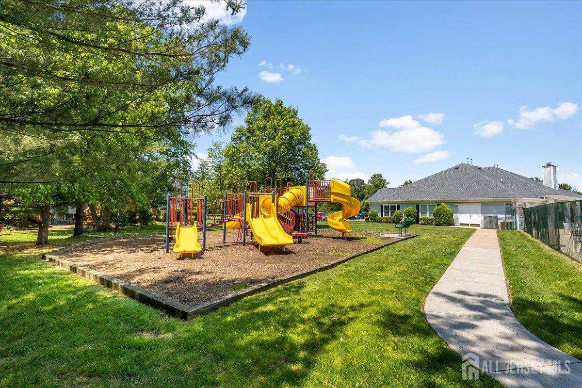 24 Hanna Lane, Old Bridge, New Jersey image 32