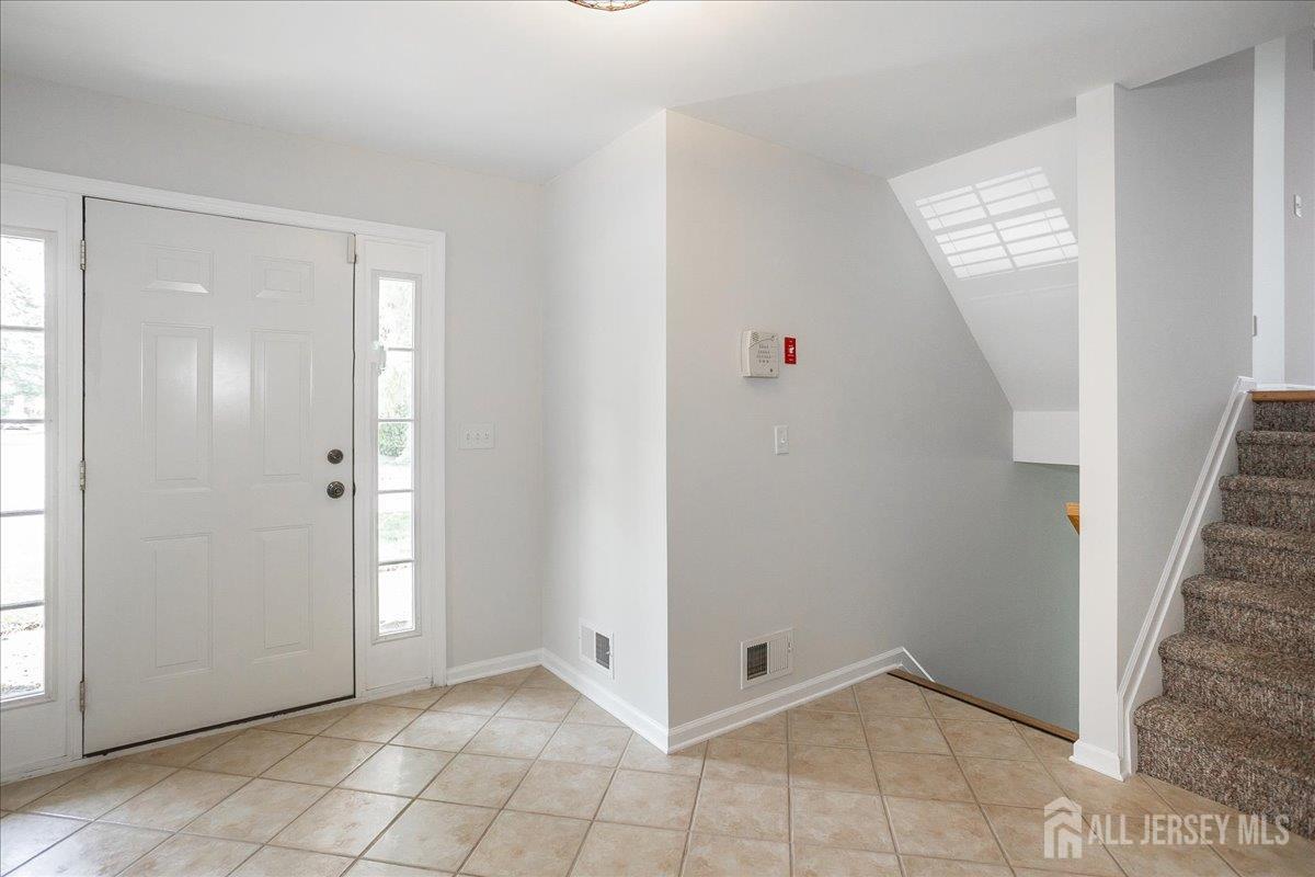 24 Hanna Lane, Old Bridge, New Jersey image 4