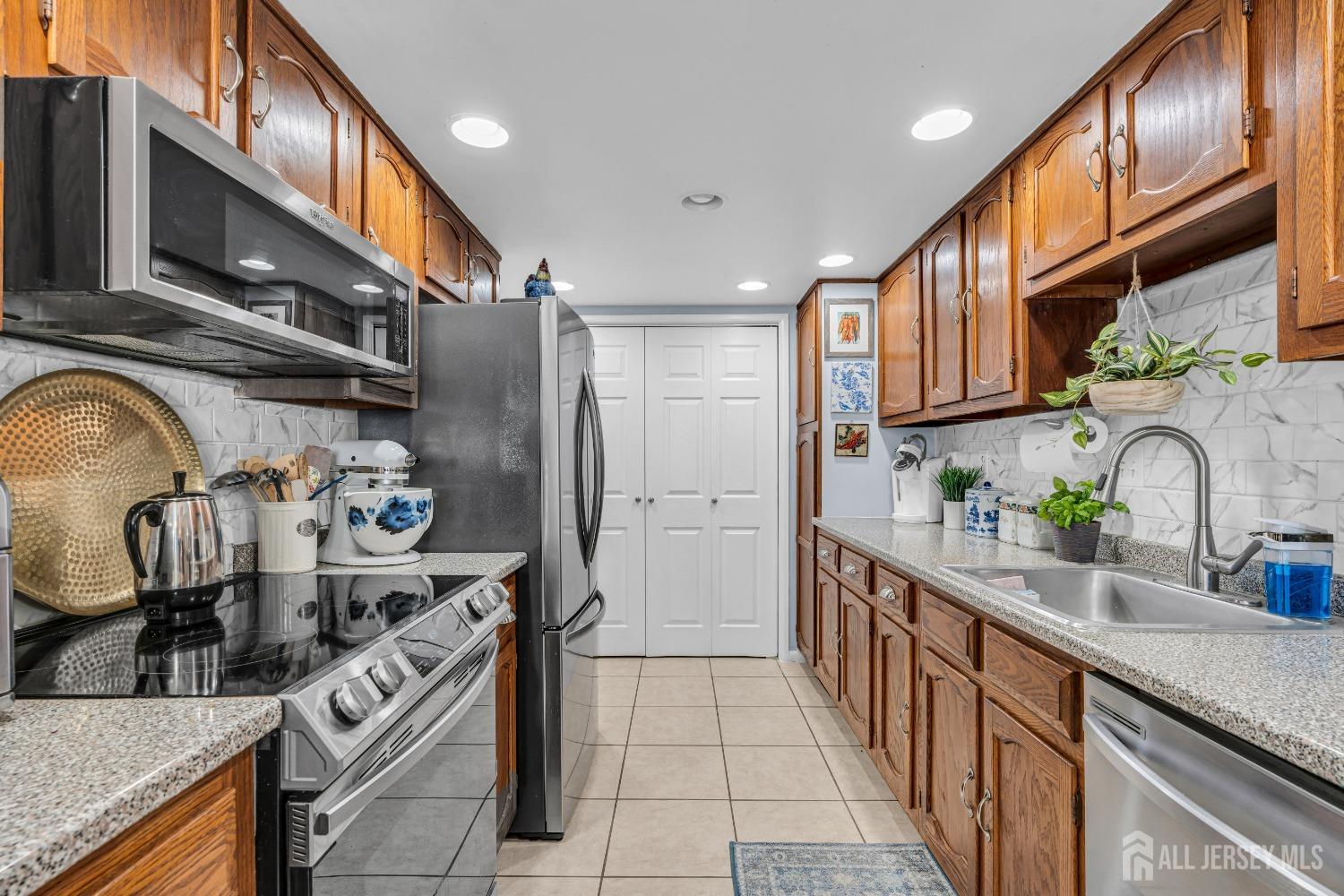 227 Convent Road #C, Monroe Township, New Jersey image 16