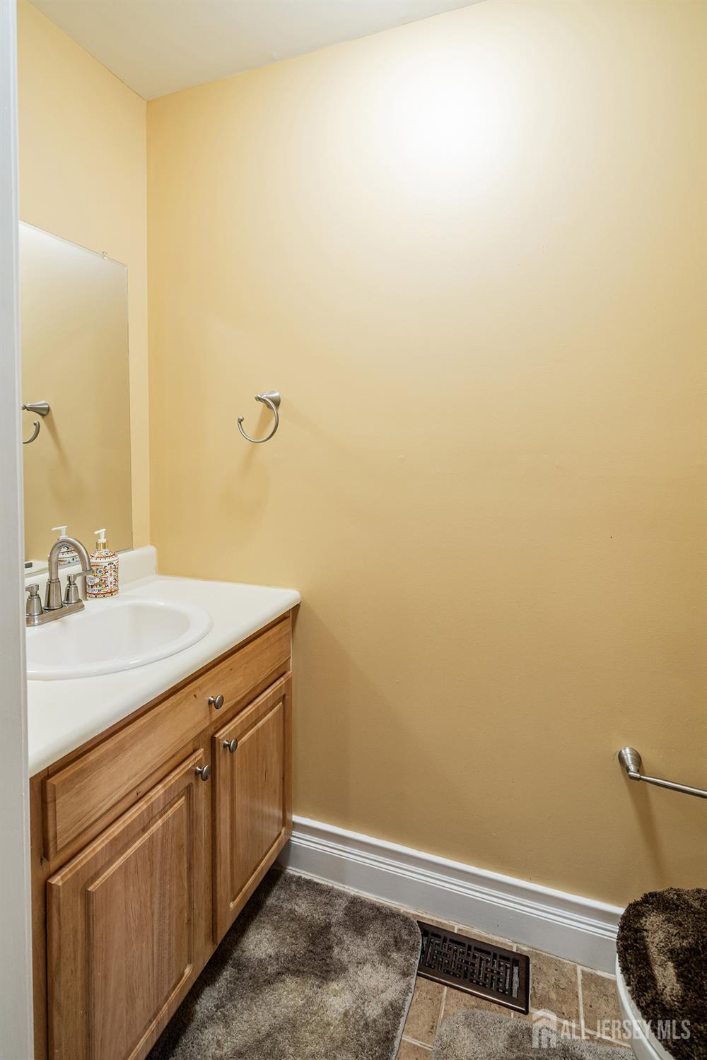 22 Edith Drive, Franklin, New Jersey image 13