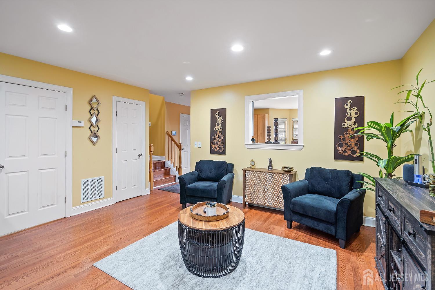 22 Edith Drive, Franklin, New Jersey image 4