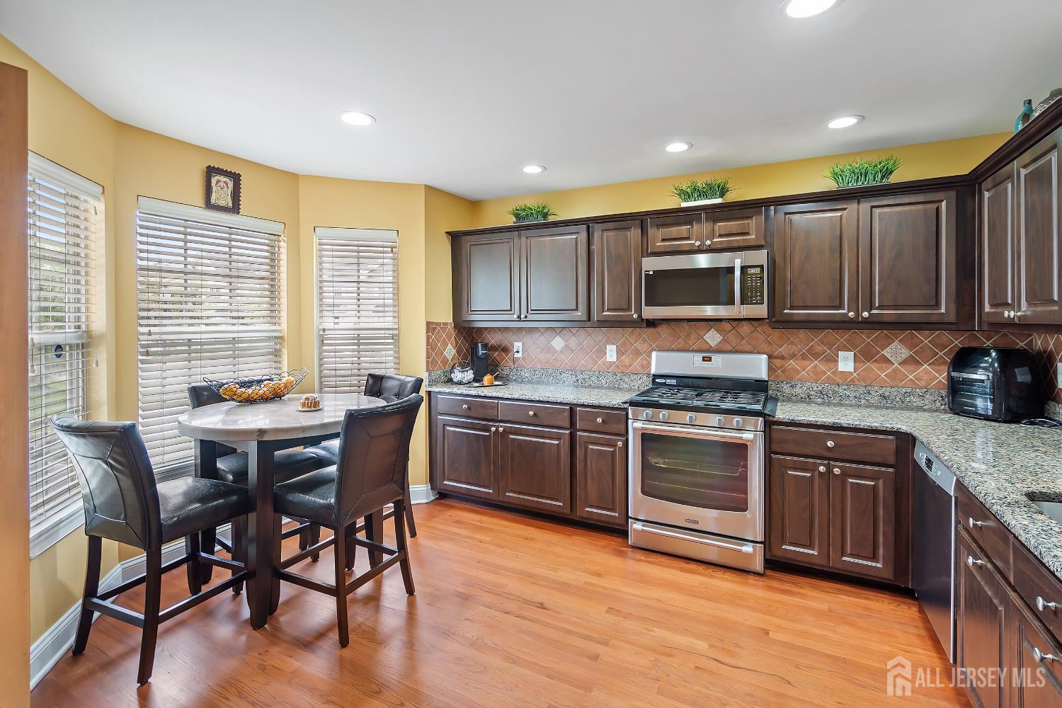 22 Edith Drive, Franklin, New Jersey image 9