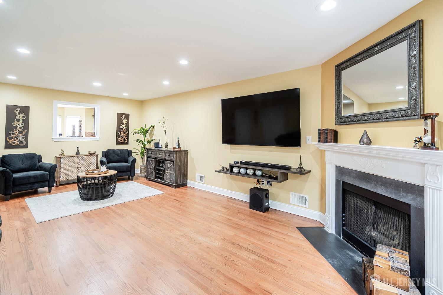 22 Edith Drive, Franklin, New Jersey image 6
