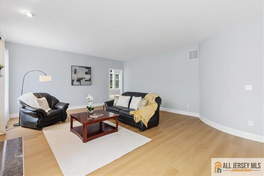 22 Hilltown Court, Plainsboro, New Jersey image 12