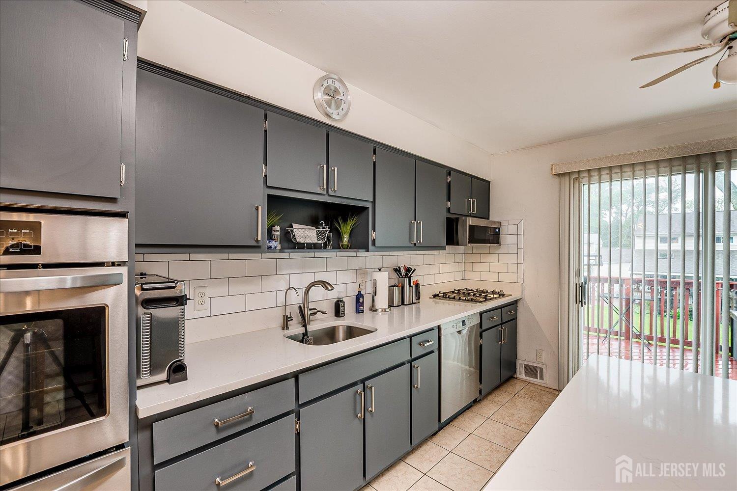 115 Broadway Avenue, Colonia, New Jersey image 22