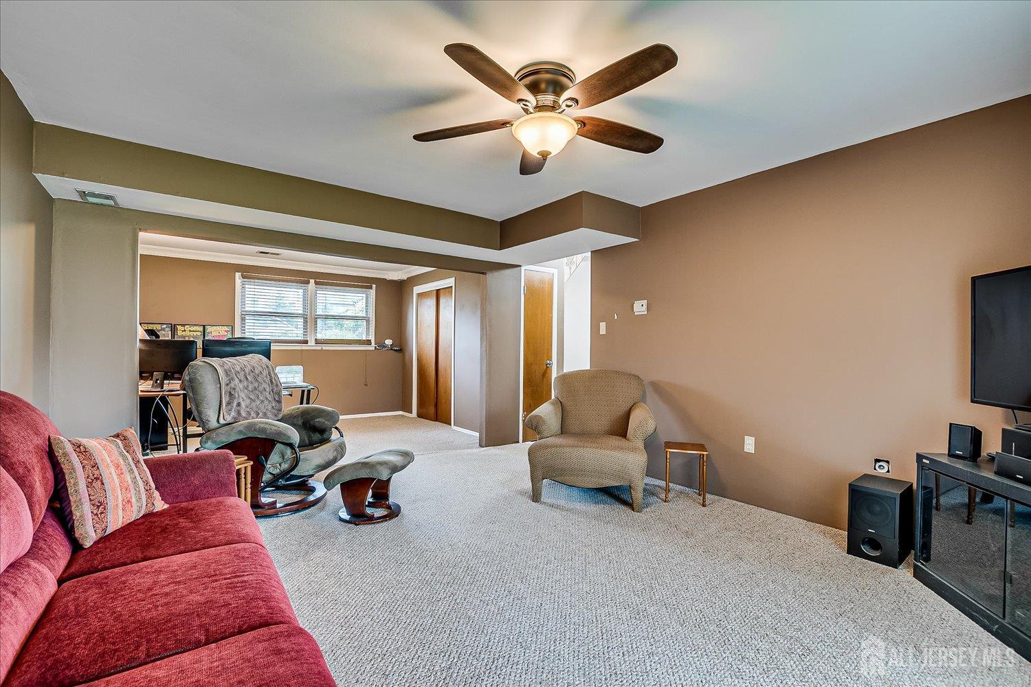 115 Broadway Avenue, Colonia, New Jersey image 33