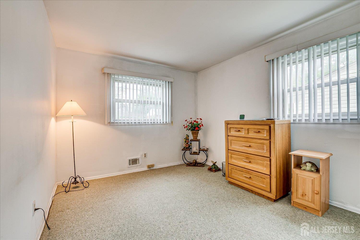 115 Broadway Avenue, Colonia, New Jersey image 31