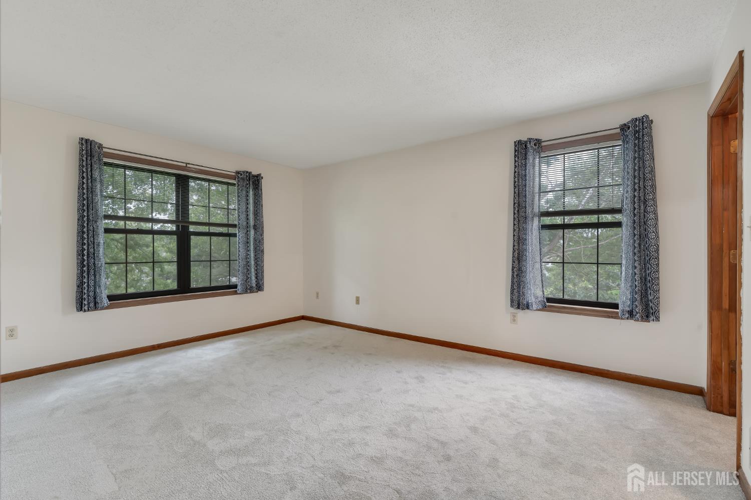 352 Lancaster Court, Piscataway, New Jersey image 11