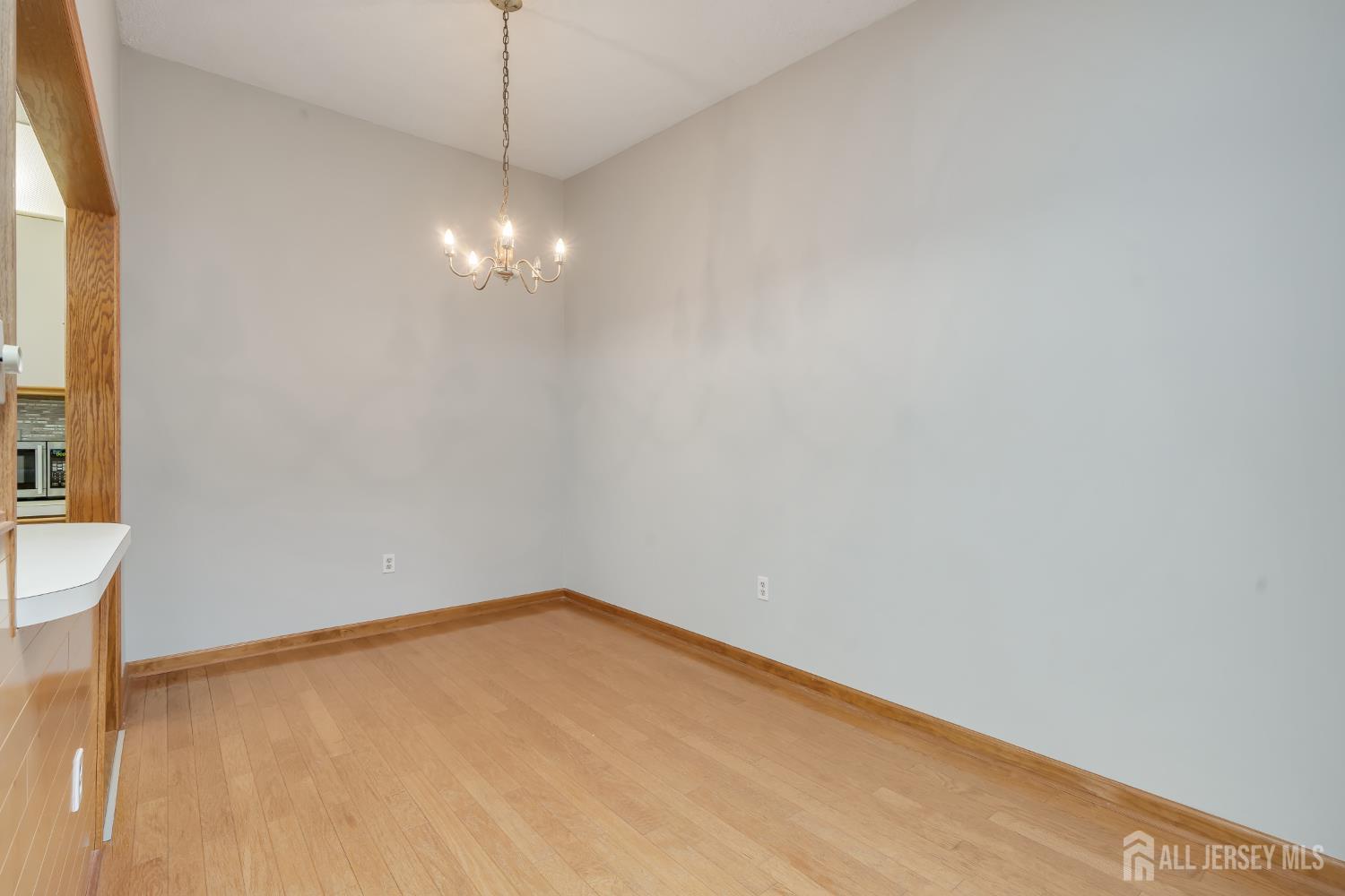 352 Lancaster Court, Piscataway, New Jersey image 6