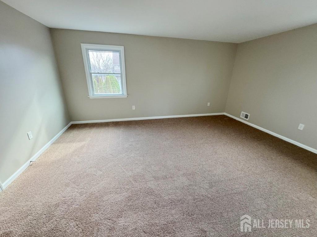1045 Thayer Avenue, Avenel, New Jersey image 11