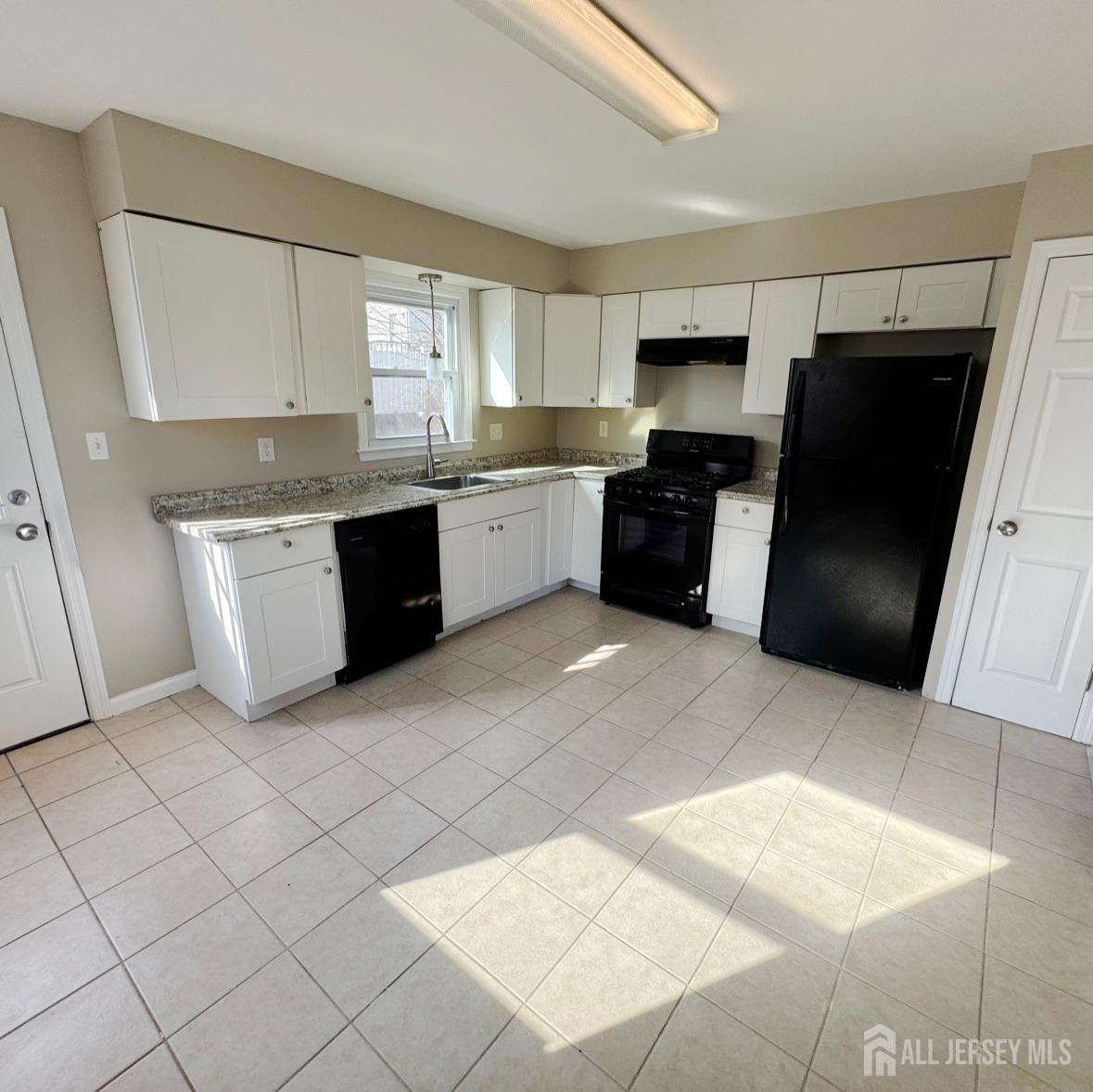 1045 Thayer Avenue, Avenel, New Jersey image 5