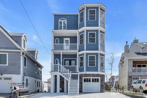 Homes For Sale - 141 Vanard Drive<br/> Brick, NJ 08723