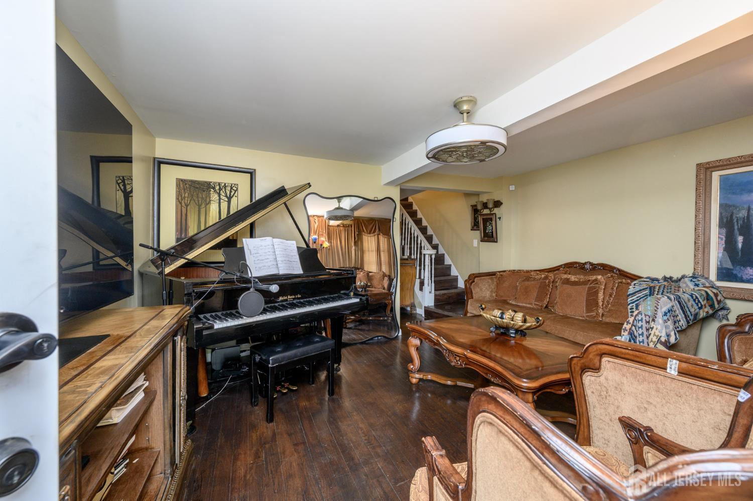 195 Washington Street, Mount Holly, New Jersey image 4