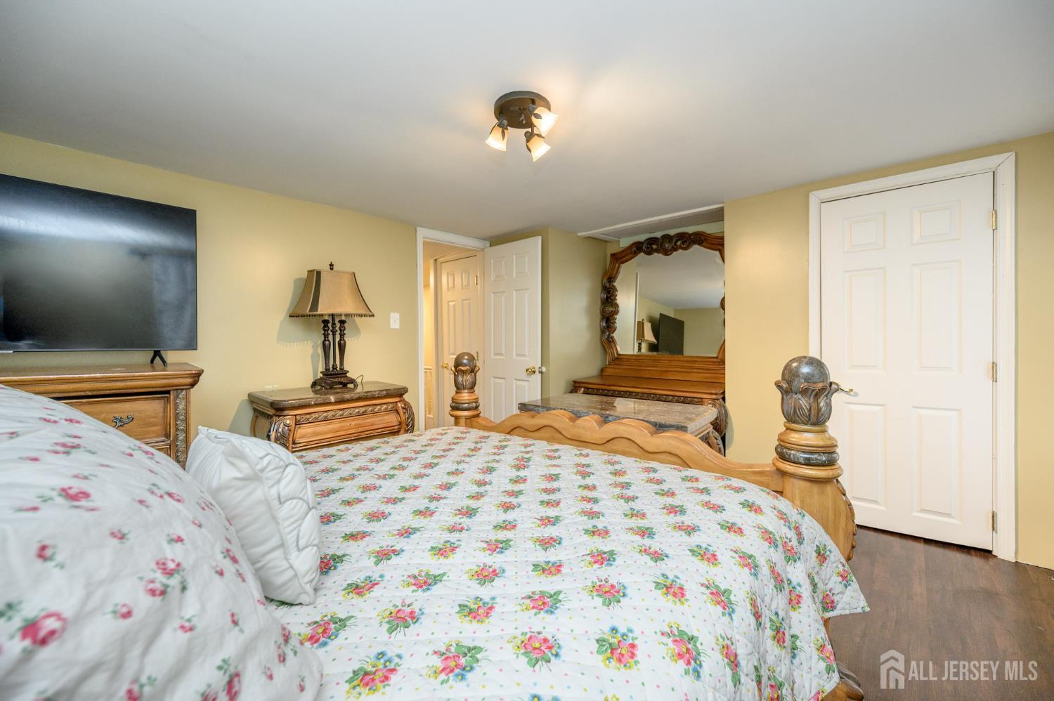 195 Washington Street, Mount Holly, New Jersey image 22