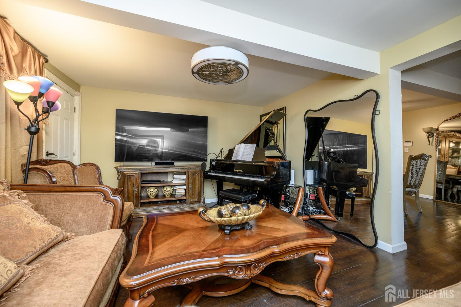195 Washington Street, Mount Holly, New Jersey image 6