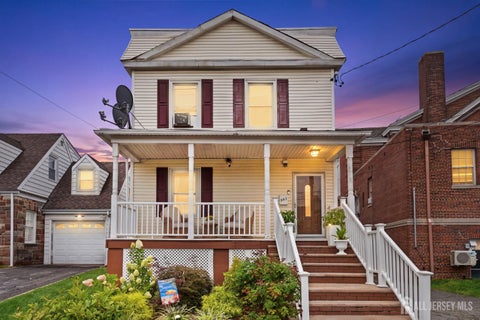 Homes For Sale - 583 Mckeon Street<br/> Perth Amboy, NJ 08861