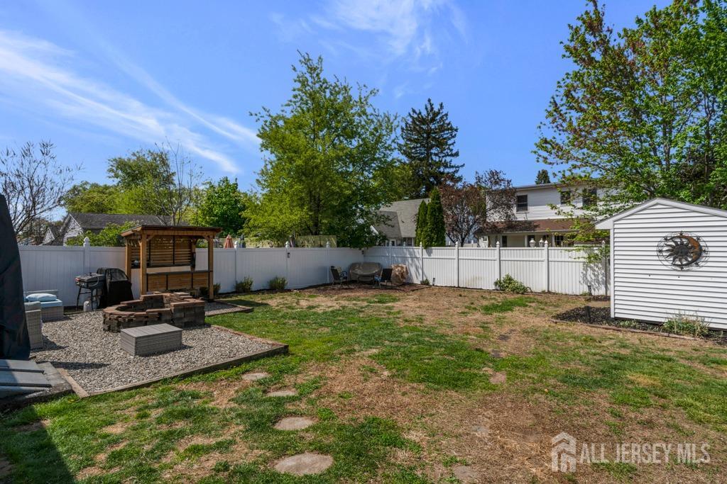 325 Giles Avenue, Middlesex, New Jersey image 25