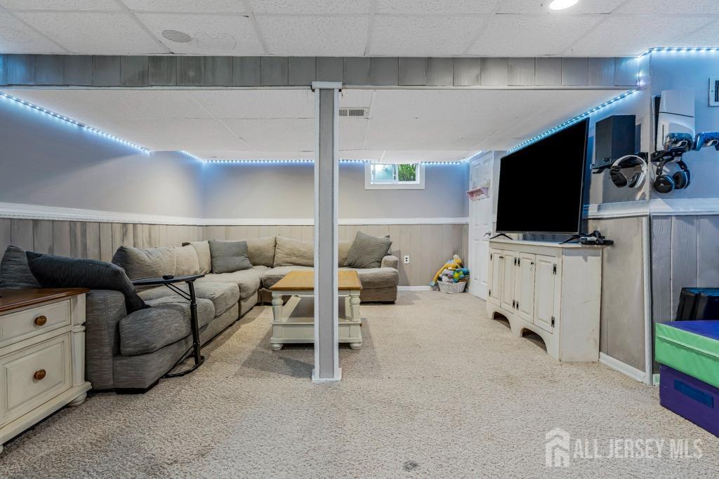 325 Giles Avenue, Middlesex, New Jersey image 19