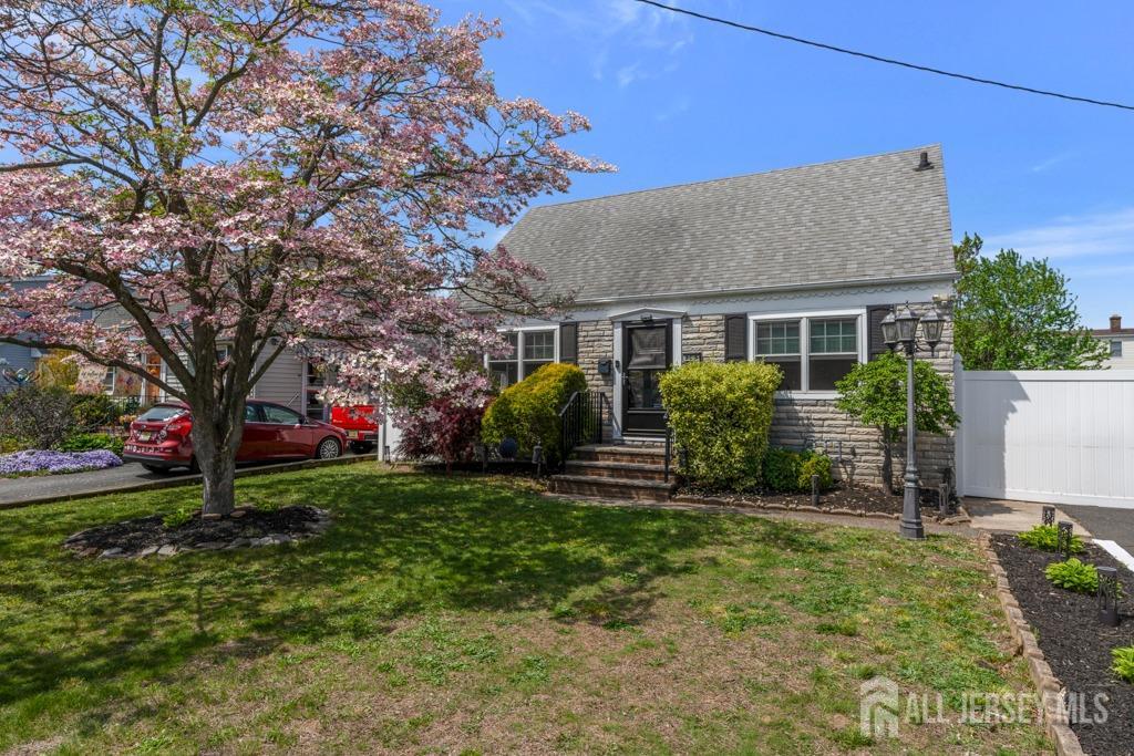 325 Giles Avenue, Middlesex, New Jersey image 2