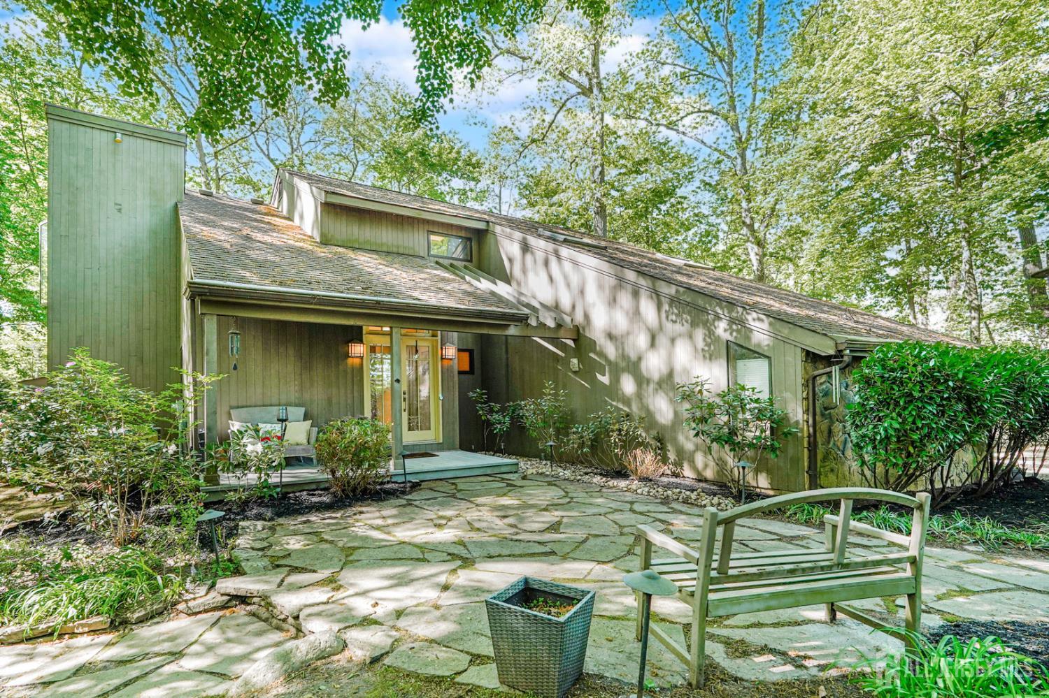 144 Fresh Ponds Road, East Brunswick, New Jersey image 1