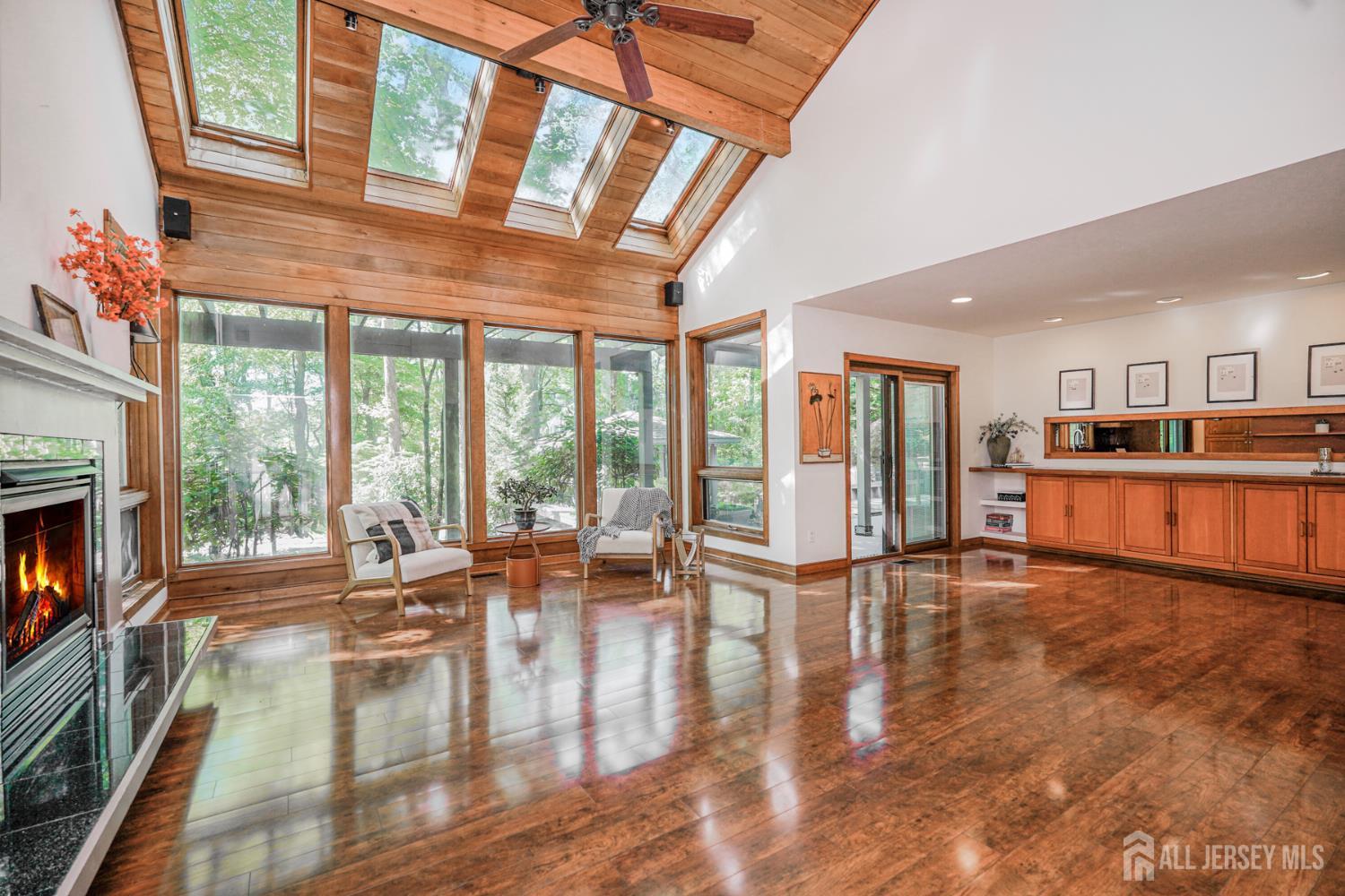 144 Fresh Ponds Road, East Brunswick, New Jersey image 9
