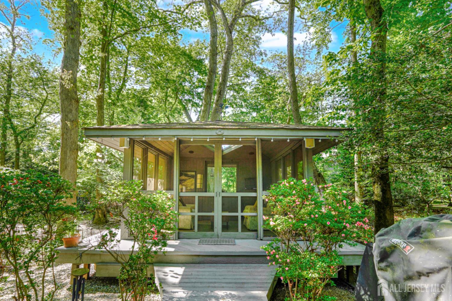 144 Fresh Ponds Road, East Brunswick, New Jersey image 49
