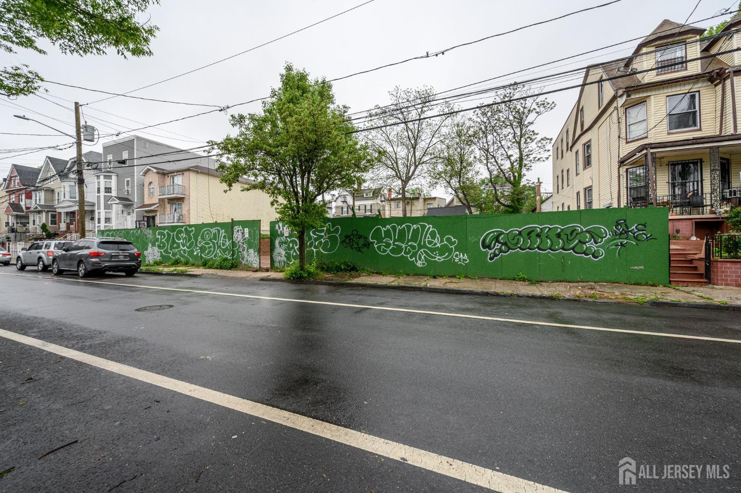 222 N 6th Avenue, Newark, New Jersey image 3
