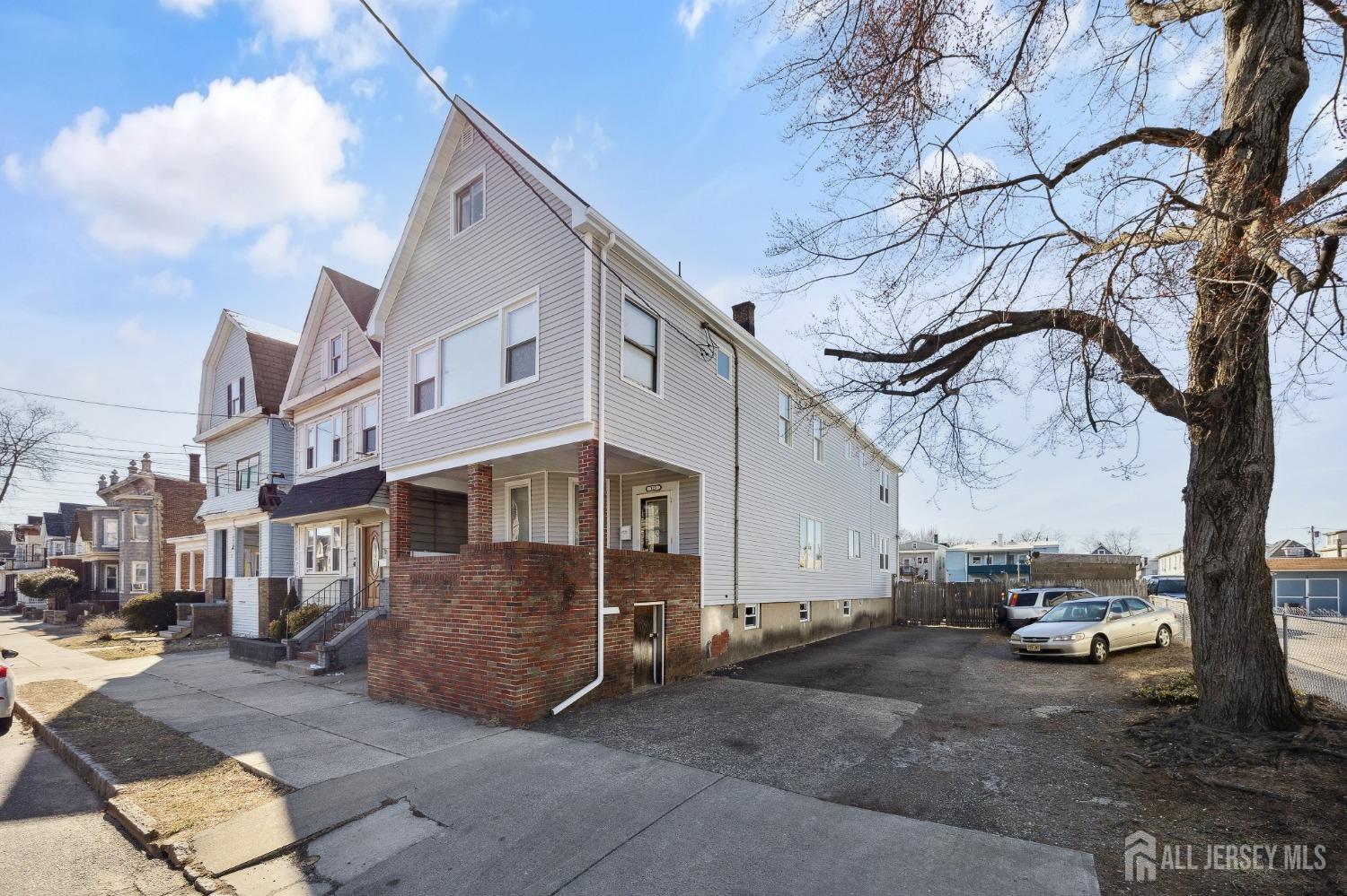 123 Madison Avenue, Perth Amboy, New Jersey image 1