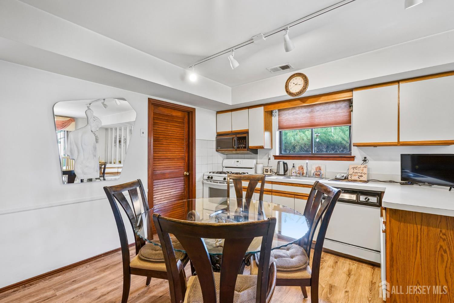 236 Community Circle, Old Bridge, New Jersey image 14
