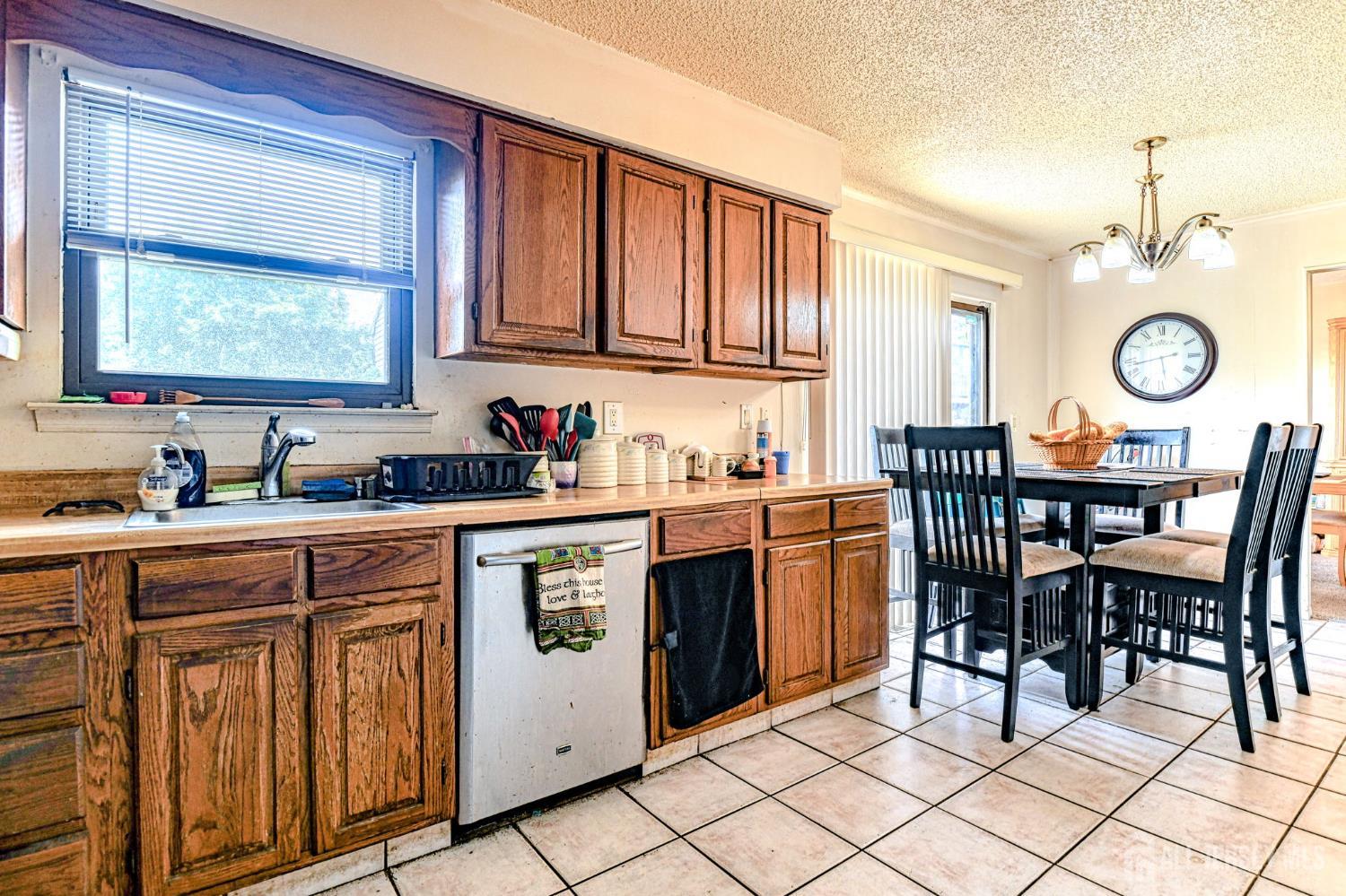 21 Wellington Court, Sayreville, New Jersey image 8