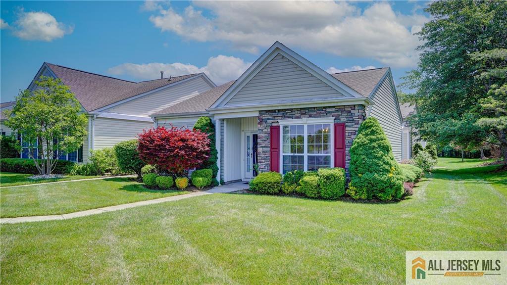 532 Waterside Boulevard, Monroe Township, New Jersey image 2