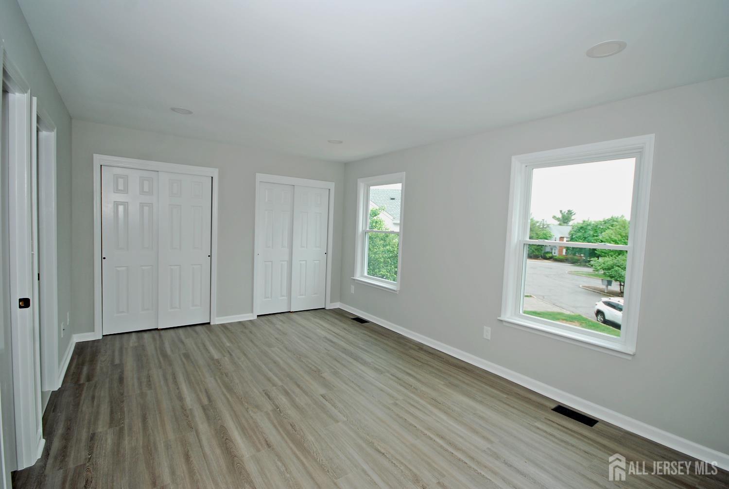 54 Castle Pointe Boulevard, Piscataway, New Jersey image 25