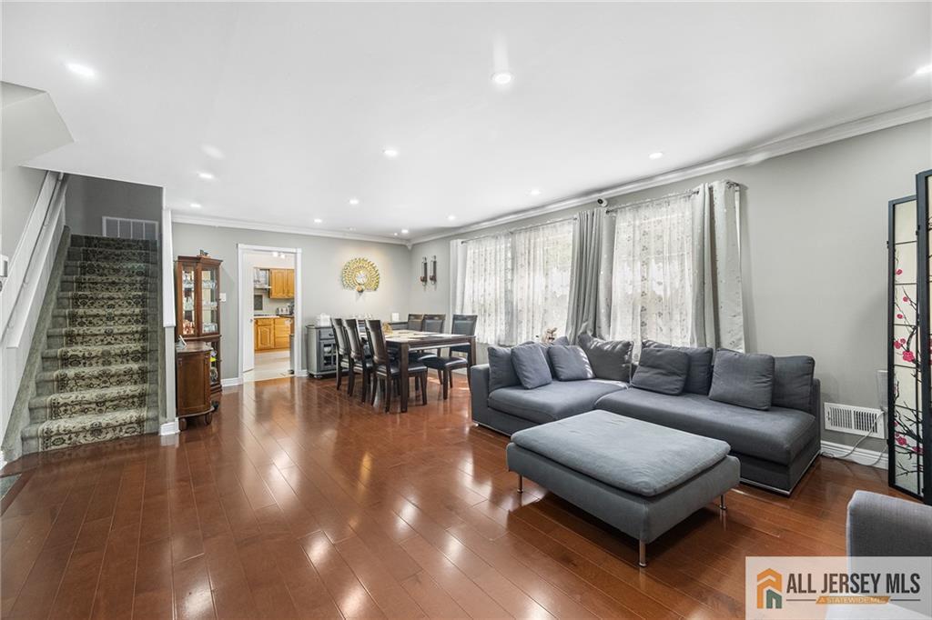 65 Sharon Court, Metuchen, New Jersey image 10