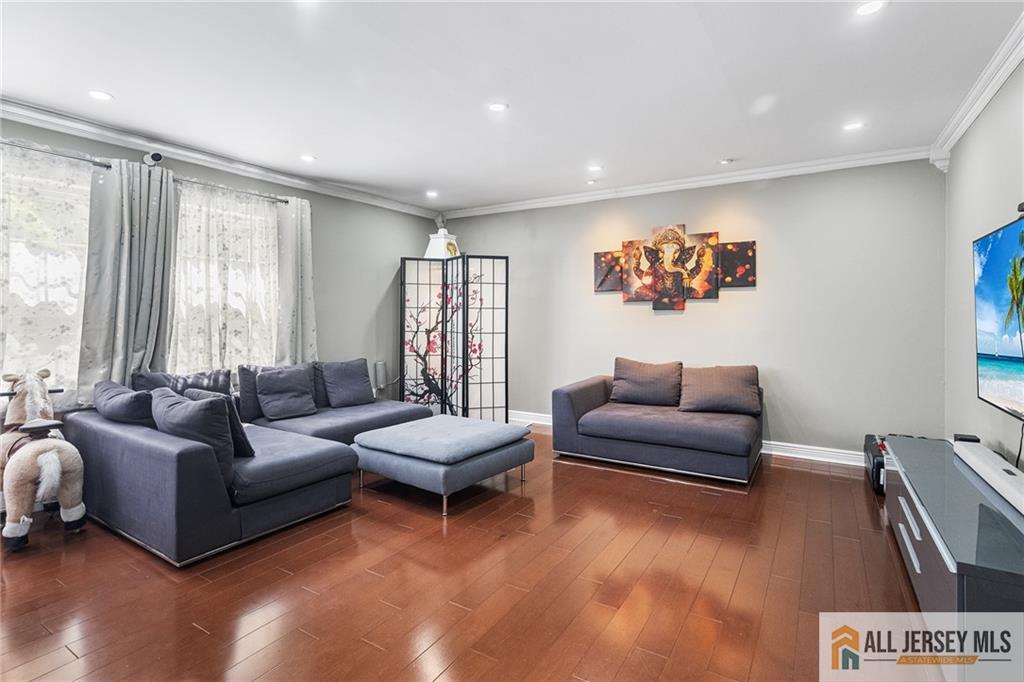 65 Sharon Court, Metuchen, New Jersey image 9