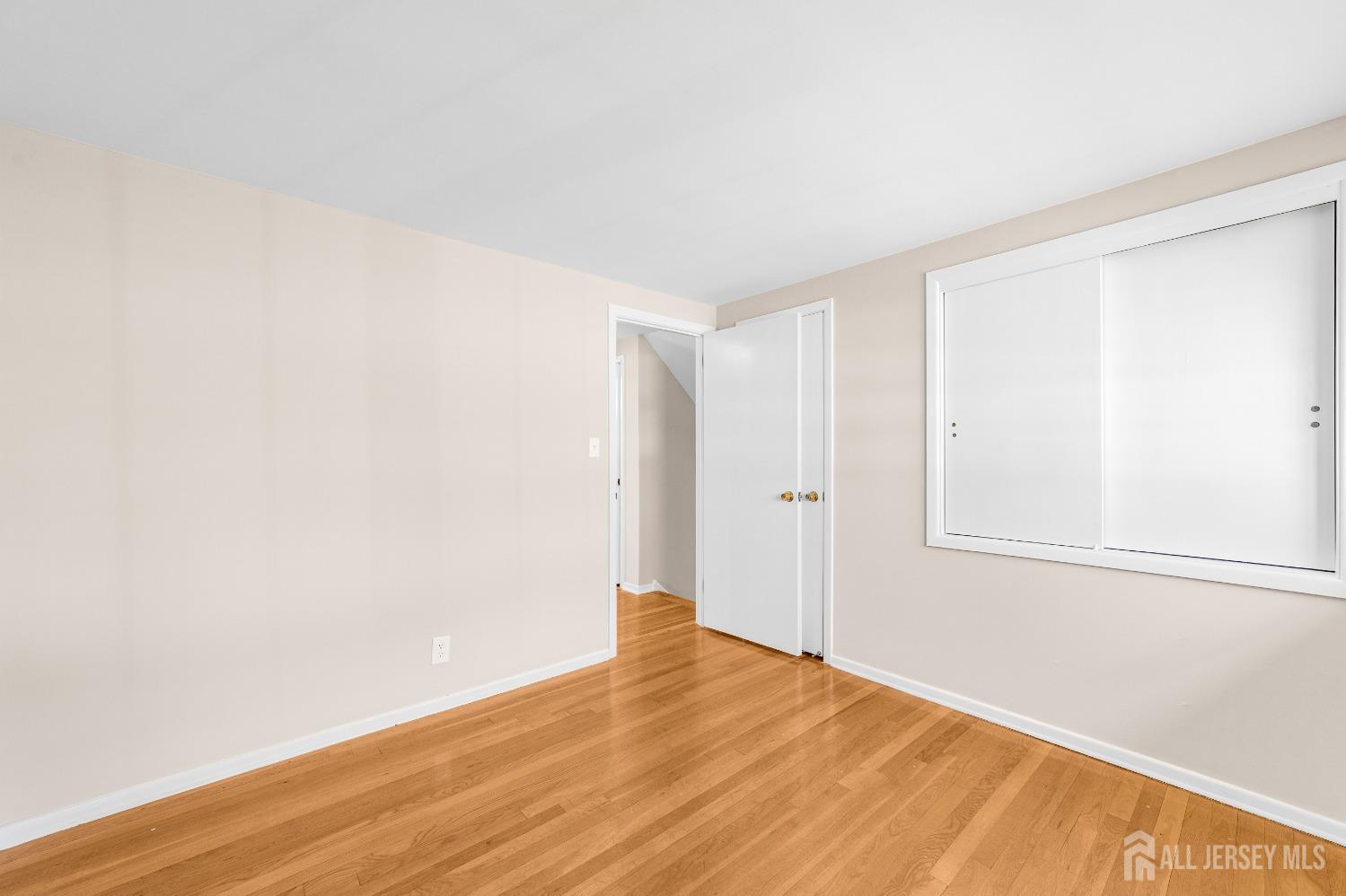 35 Grandview Avenue, Edison, New Jersey image 20