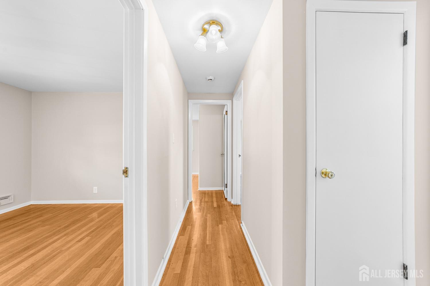 35 Grandview Avenue, Edison, New Jersey image 15