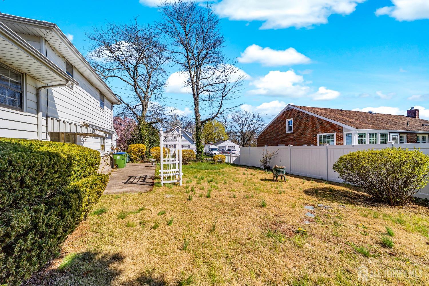 35 Grandview Avenue, Edison, New Jersey image 3