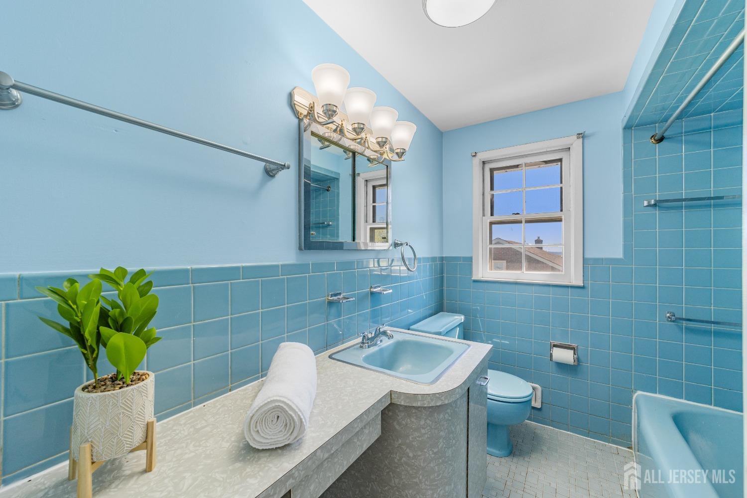 35 Grandview Avenue, Edison, New Jersey image 17